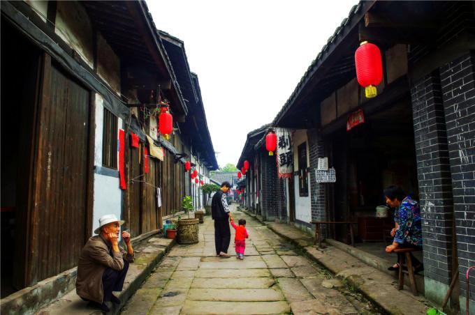逃出安逸小乡村